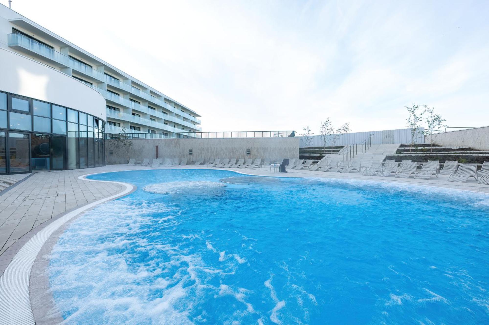 Family Apartment With Gym And Swimming Pool By Renters Prestige Колобжег Екстер'єр фото